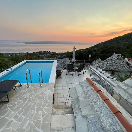 Kristina - - Topici, Private Outdoor Swimmingpool, Wifi * Baška Voda