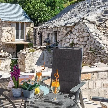 Holiday home Kristina - - Topici, Private Outdoor Swimmingpool, Wifi Baska Voda