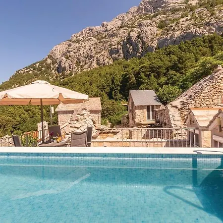 Kristina - - Topici, Private Outdoor Swimmingpool, Wifi