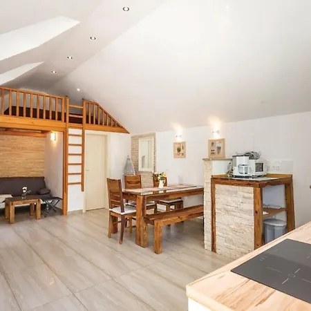 Kristina - - Topici, Private Outdoor Swimmingpool, Wifi * Baška Voda